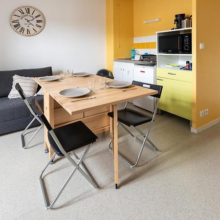 Studio Centre Ville Avec Parking Prive Cholet Exteriör bild